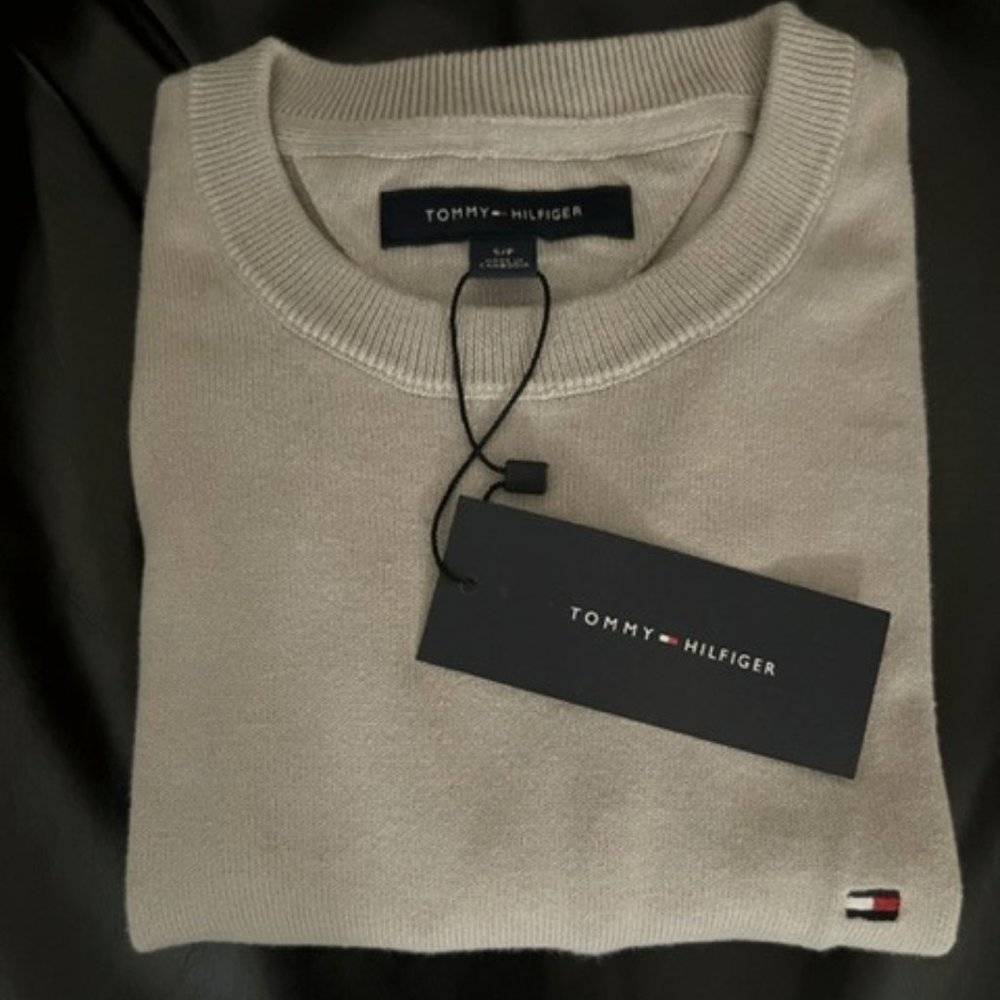 Tommy Hilfiger Men's Essential Crewneck Sweater